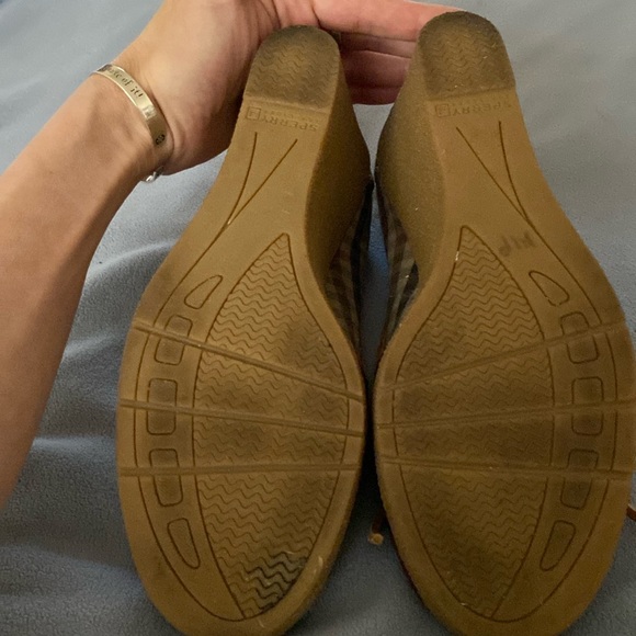 Sperry vintage wedge heels! So cute and comfortable size 8 leather - Picture 2 of 6